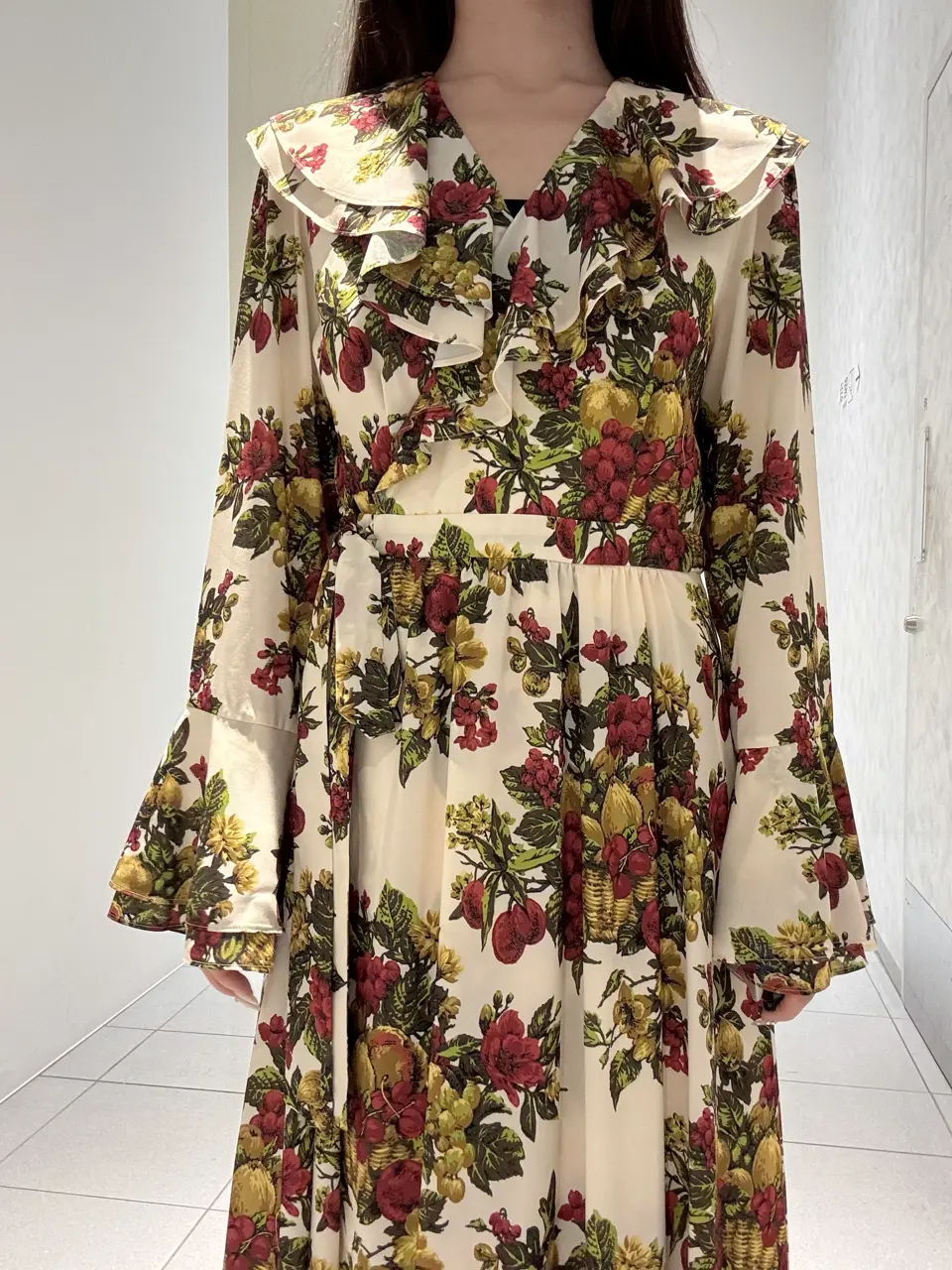 GRACE CONTINENTAL 王　宇キン コーディネート画像