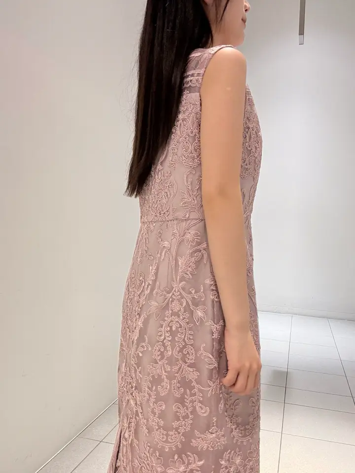 GRACE CONTINENTAL 王　宇キン コーディネート画像