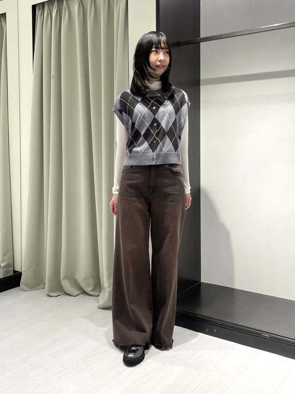  小林　莉子 コーディネート画像