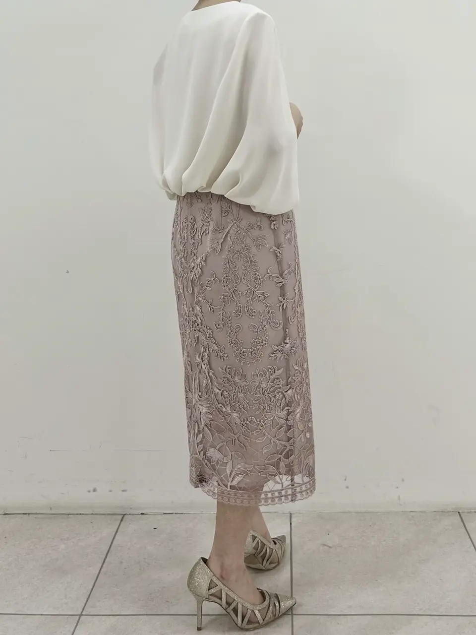 GRACE CONTINENTAL Miu Akamatsu コーディネート画像