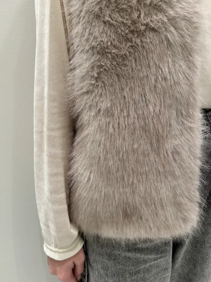 GRACE CONTINENTAL Taura コーディネート画像