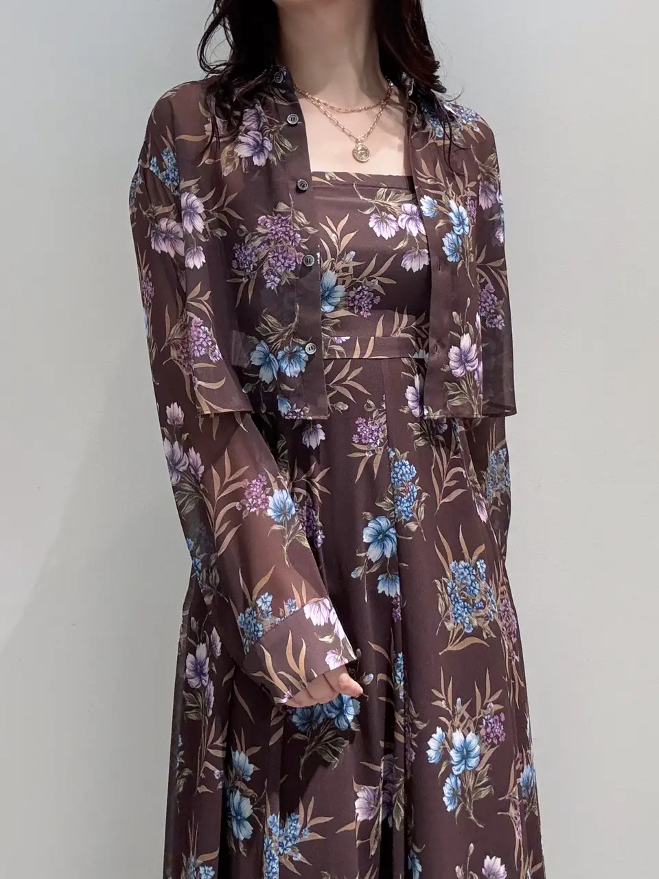 GRACE CONTINENTAL MOMOKO コーディネート画像