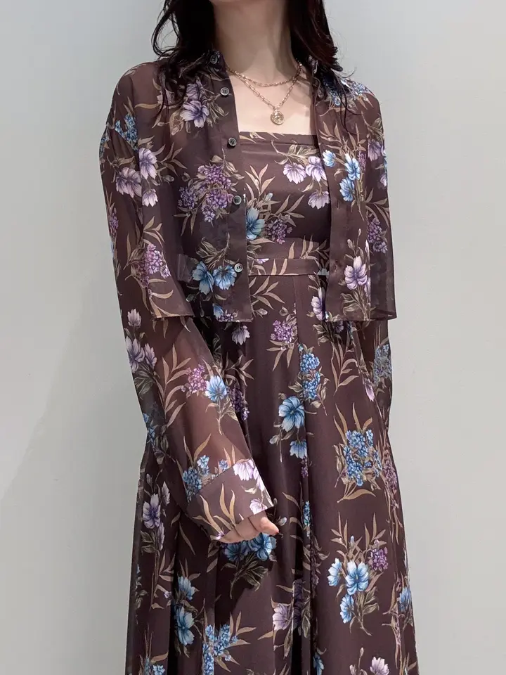 GRACE CONTINENTAL MOMOKO コーディネート画像