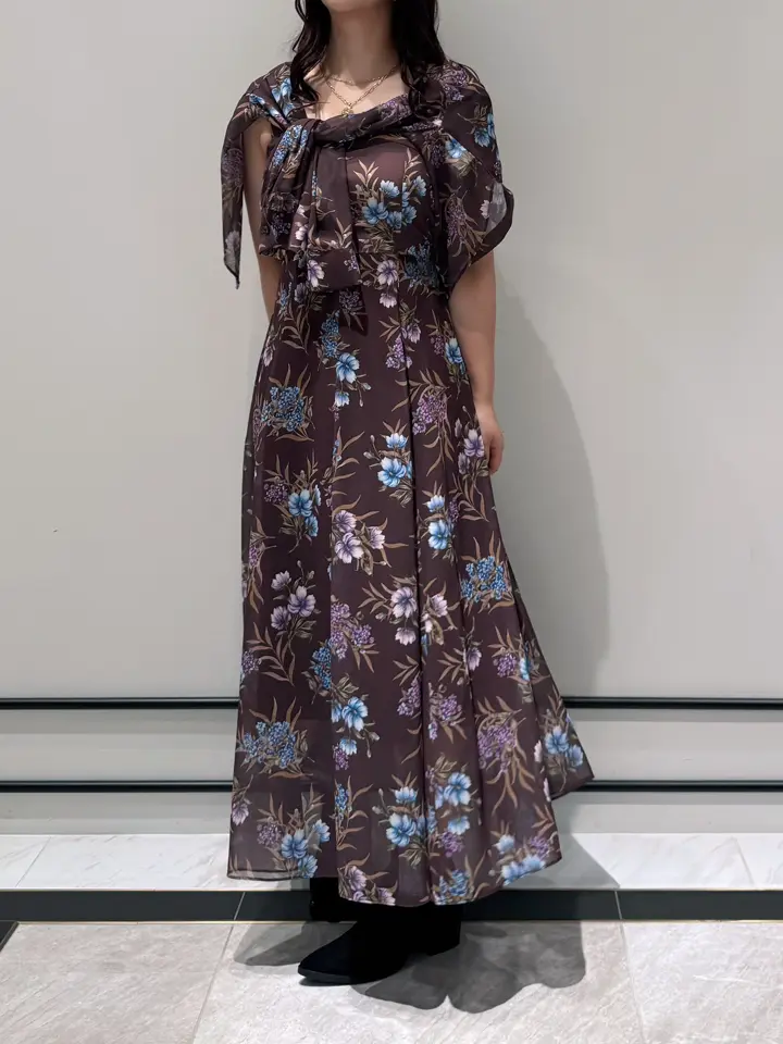 GRACE CONTINENTAL MOMOKO コーディネート画像