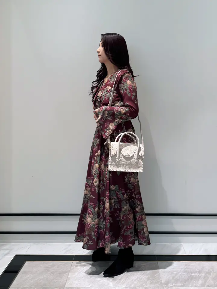 GRACE CONTINENTAL MOMOKO コーディネート画像