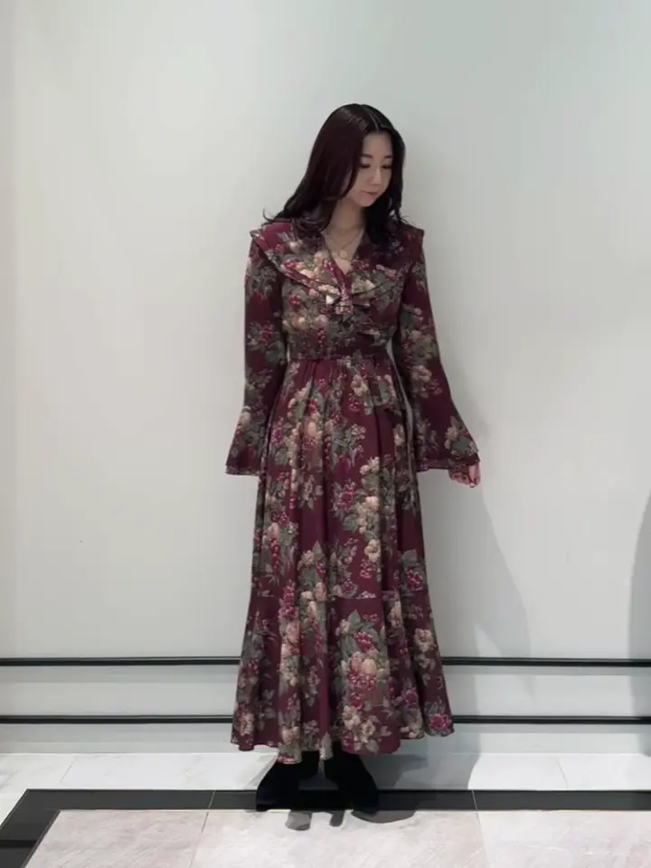 GRACE CONTINENTAL MOMOKO コーディネート画像