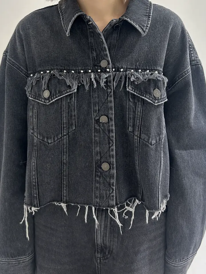 GRACE CONTINENTAL 狩野　珠季 コーディネート画像