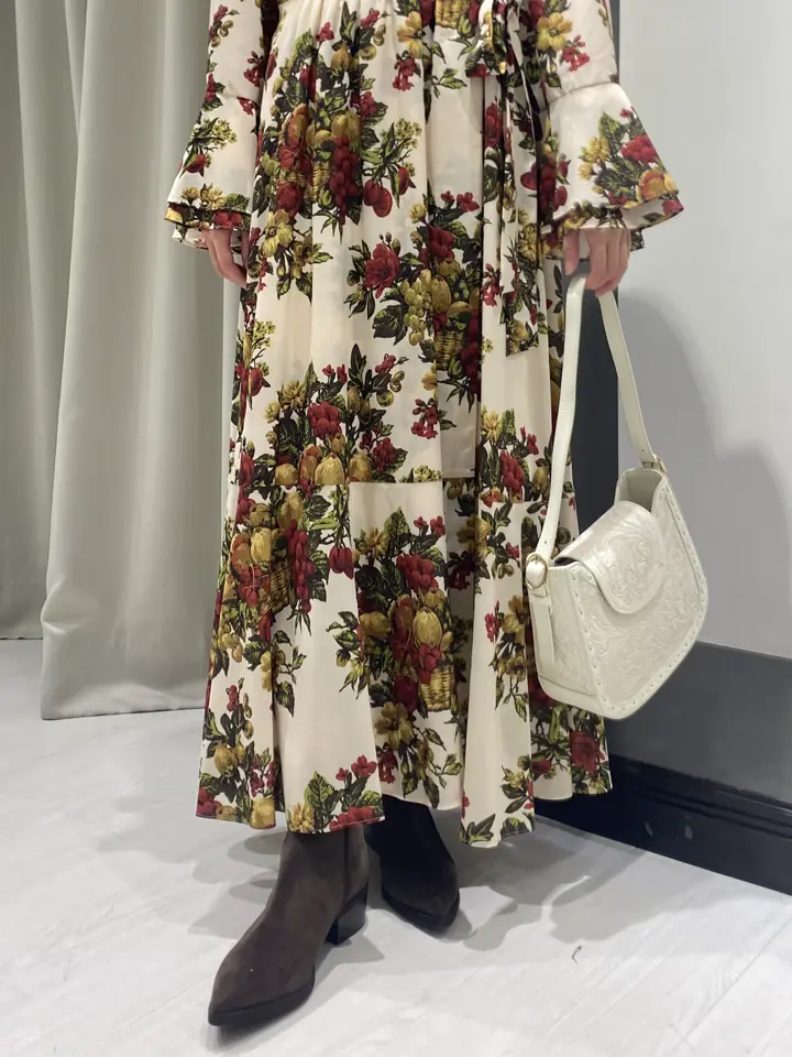 GRACE CONTINENTAL Abe コーディネート画像