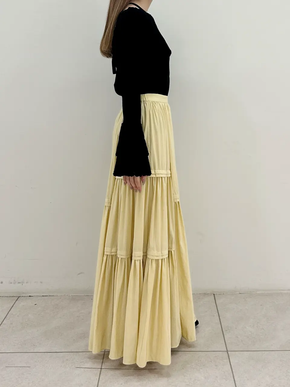 GRACE CONTINENTAL Miu Akamatsu コーディネート画像