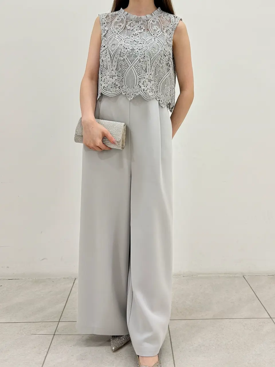 GRACE CONTINENTAL Miu Akamatsu コーディネート画像