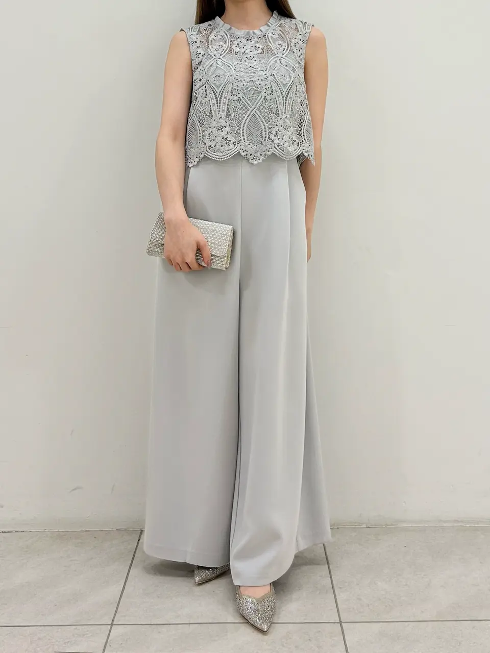 GRACE CONTINENTAL Miu Akamatsu コーディネート画像