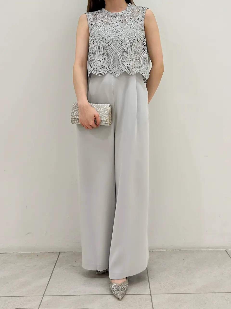 GRACE CONTINENTAL Miu Akamatsu コーディネート画像