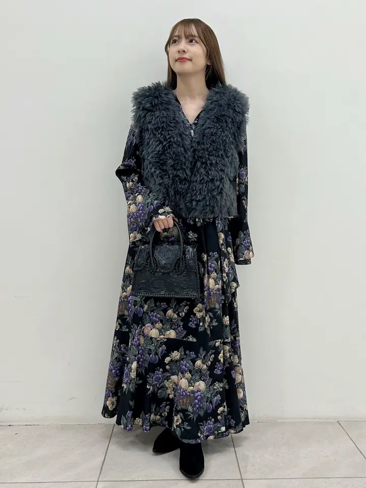 GRACE CONTINENTAL Miu Akamatsu コーディネート画像