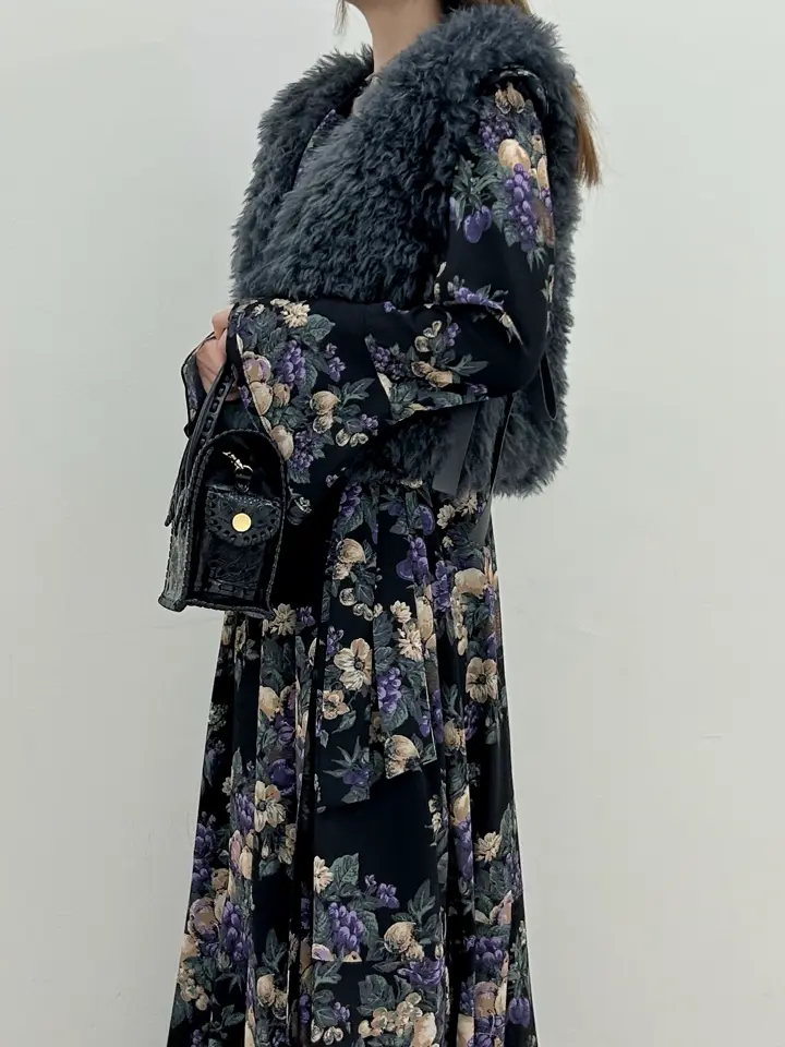 GRACE CONTINENTAL Miu Akamatsu コーディネート画像