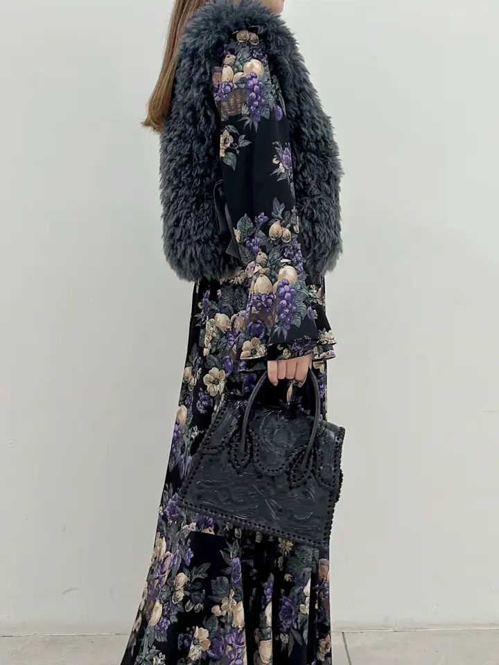 GRACE CONTINENTAL Miu Akamatsu コーディネート画像