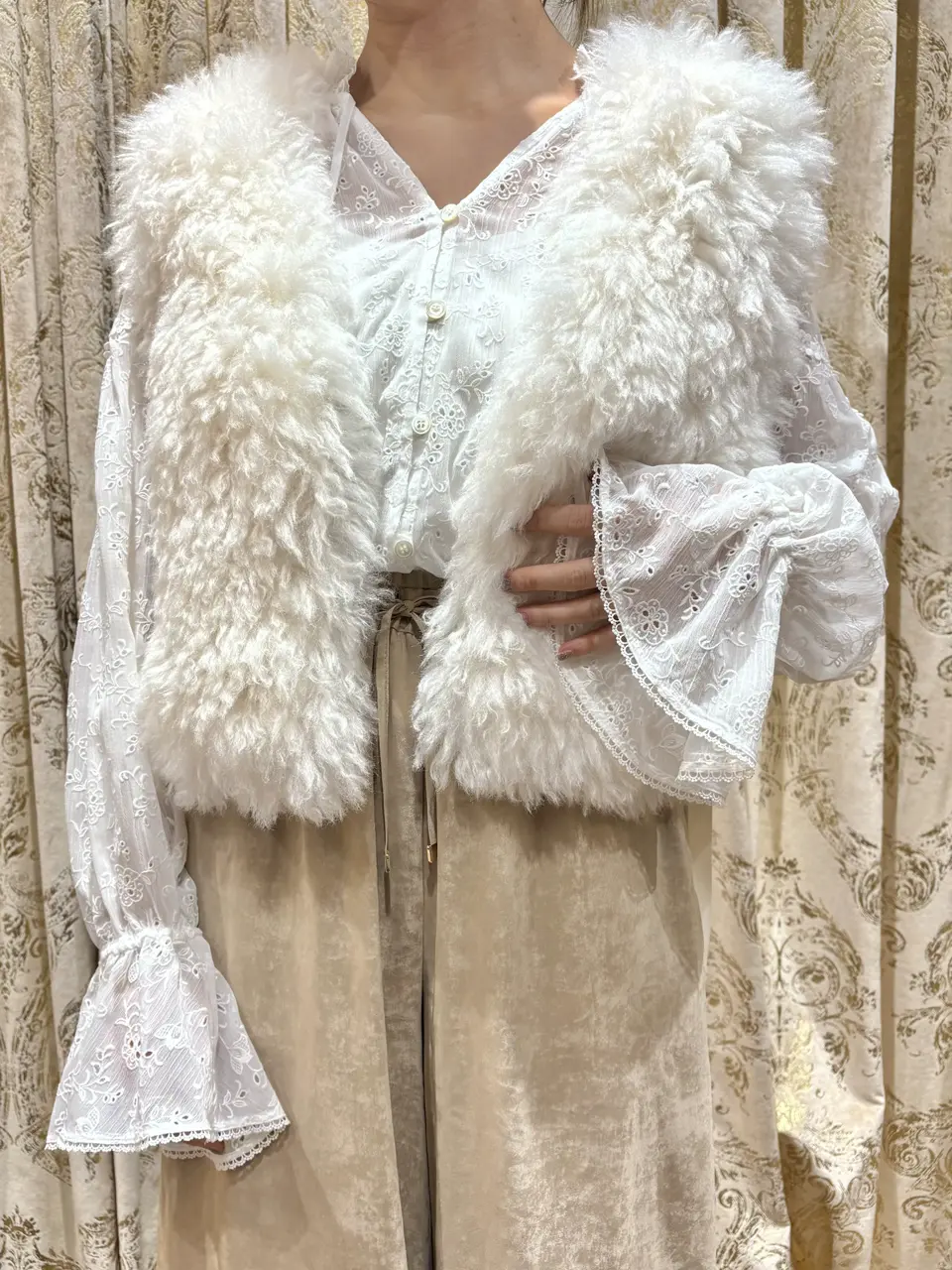 GRACE CONTINENTAL adachi miyuki コーディネート画像