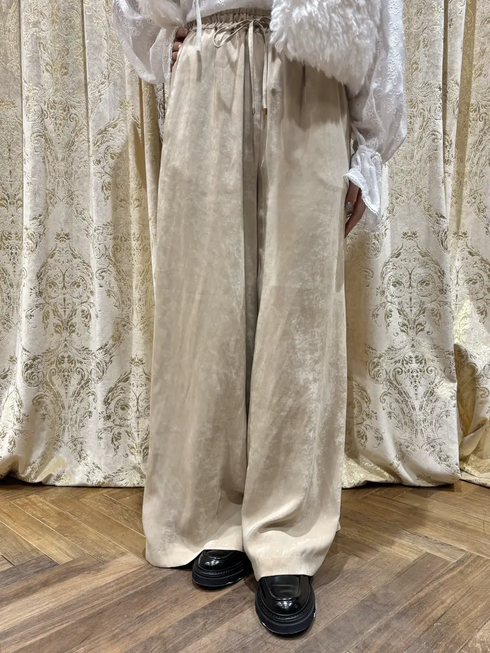 GRACE CONTINENTAL adachi miyuki コーディネート画像