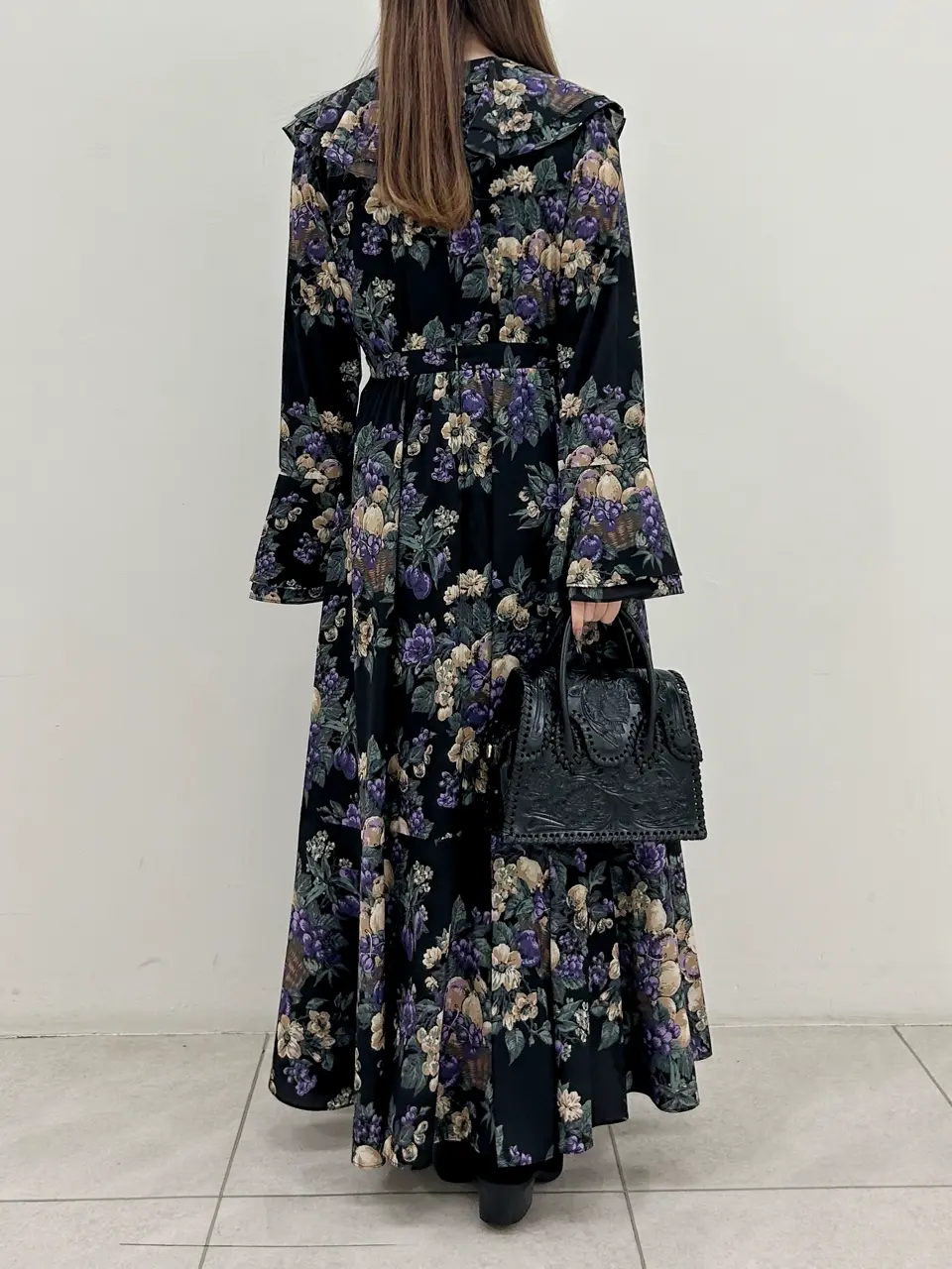 GRACE CONTINENTAL Miu Akamatsu コーディネート画像