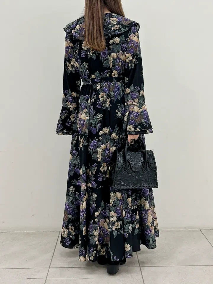 GRACE CONTINENTAL Miu Akamatsu コーディネート画像