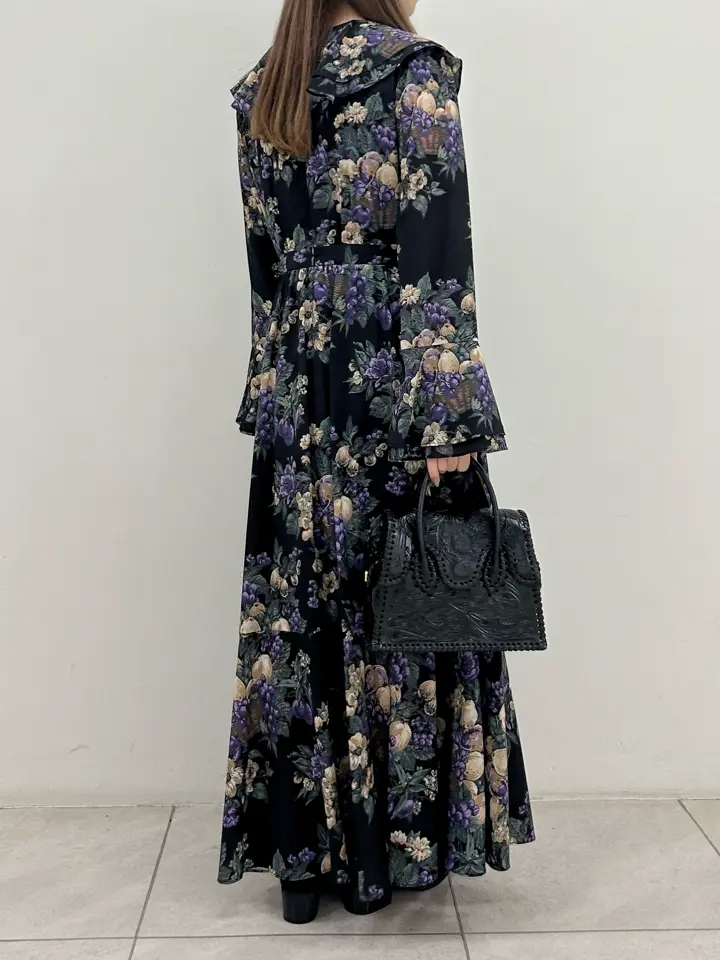 GRACE CONTINENTAL Miu Akamatsu コーディネート画像