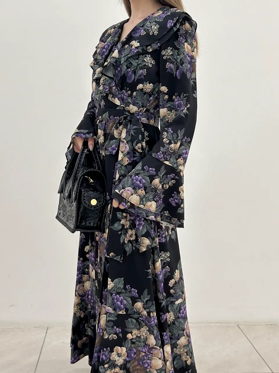 GRACE CONTINENTAL Miu Akamatsu コーディネート画像