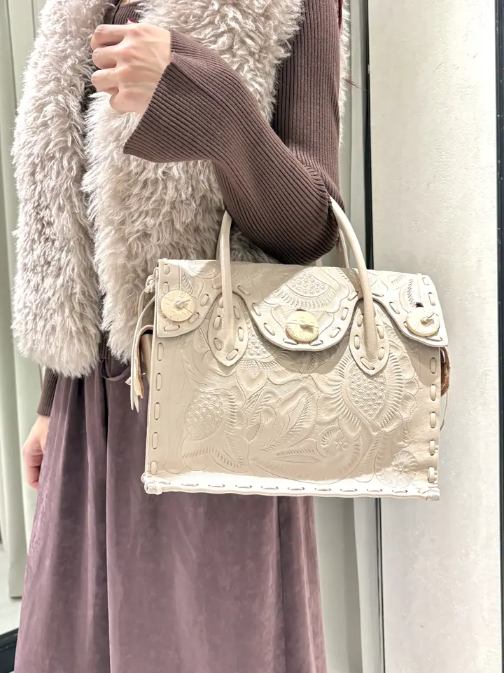 GRACE CONTINENTAL Yuuki NOZAWA コーディネート画像