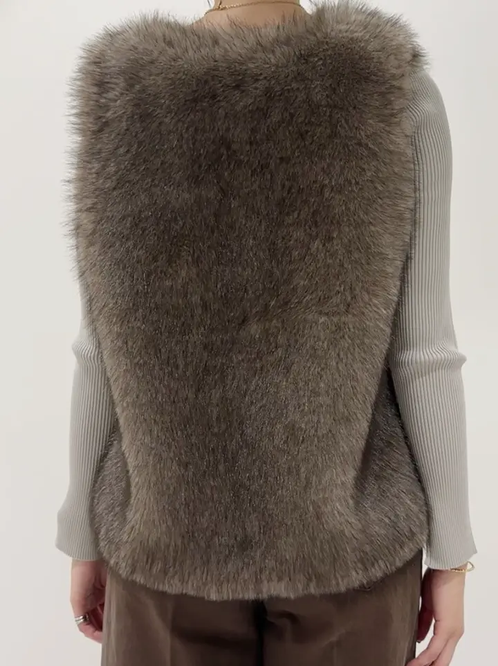 GRACE CONTINENTAL 遠藤　みずき コーディネート画像