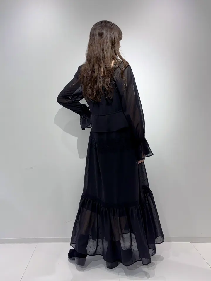 GRACE CONTINENTAL Hikaru Okada コーディネート画像