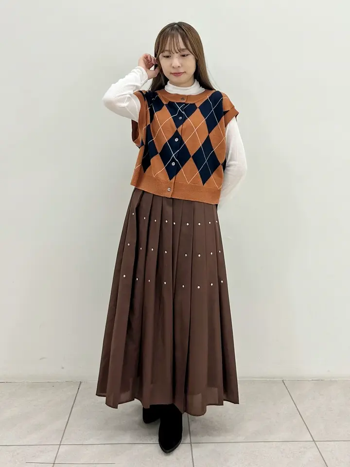 GRACE CONTINENTAL Miu Akamatsu コーディネート画像