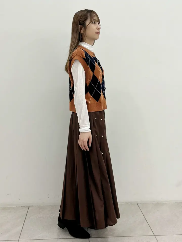 GRACE CONTINENTAL Miu Akamatsu コーディネート画像