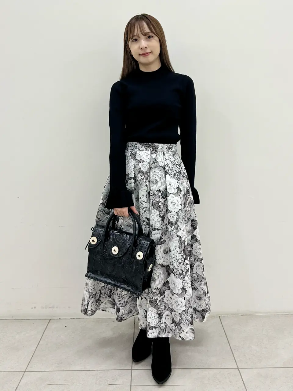 GRACE CONTINENTAL Miu Akamatsu コーディネート画像