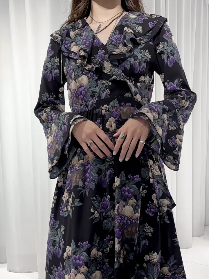 GRACE CONTINENTAL Hikaru Okada コーディネート画像