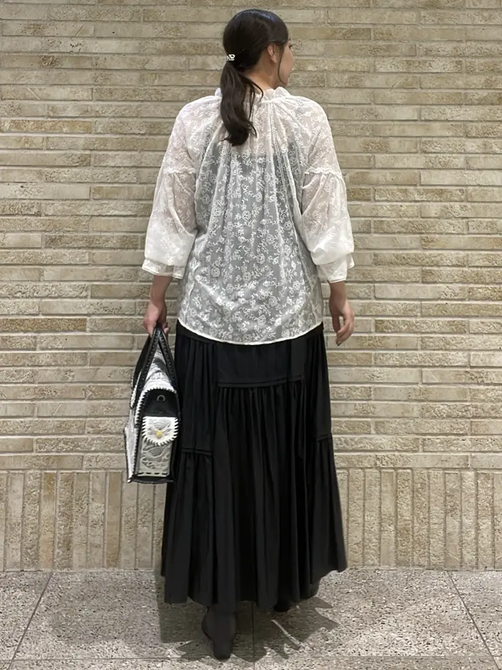 GRACE CONTINENTAL 泉　敦子 コーディネート画像