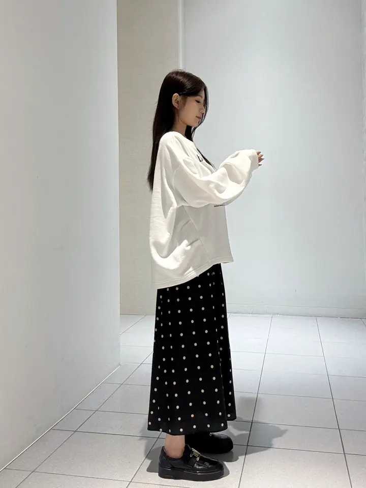 GRACE CONTINENTAL 王　宇キン コーディネート画像