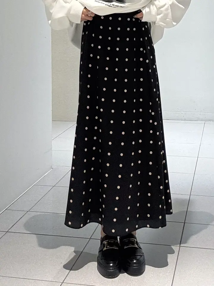 GRACE CONTINENTAL 王　宇キン コーディネート画像