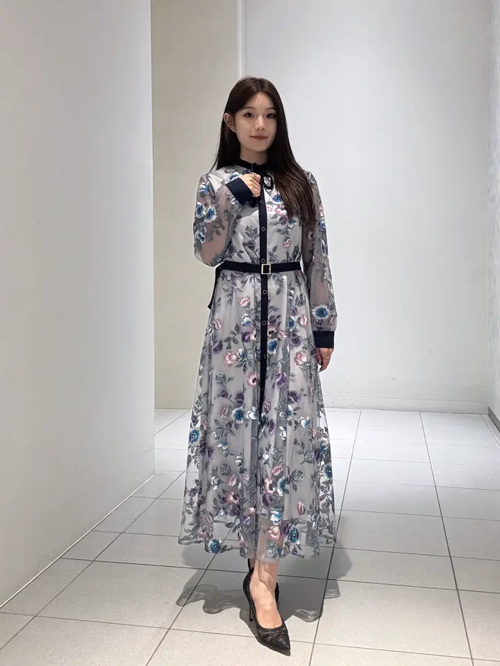 GRACE CONTINENTAL 王　宇キン コーディネート画像