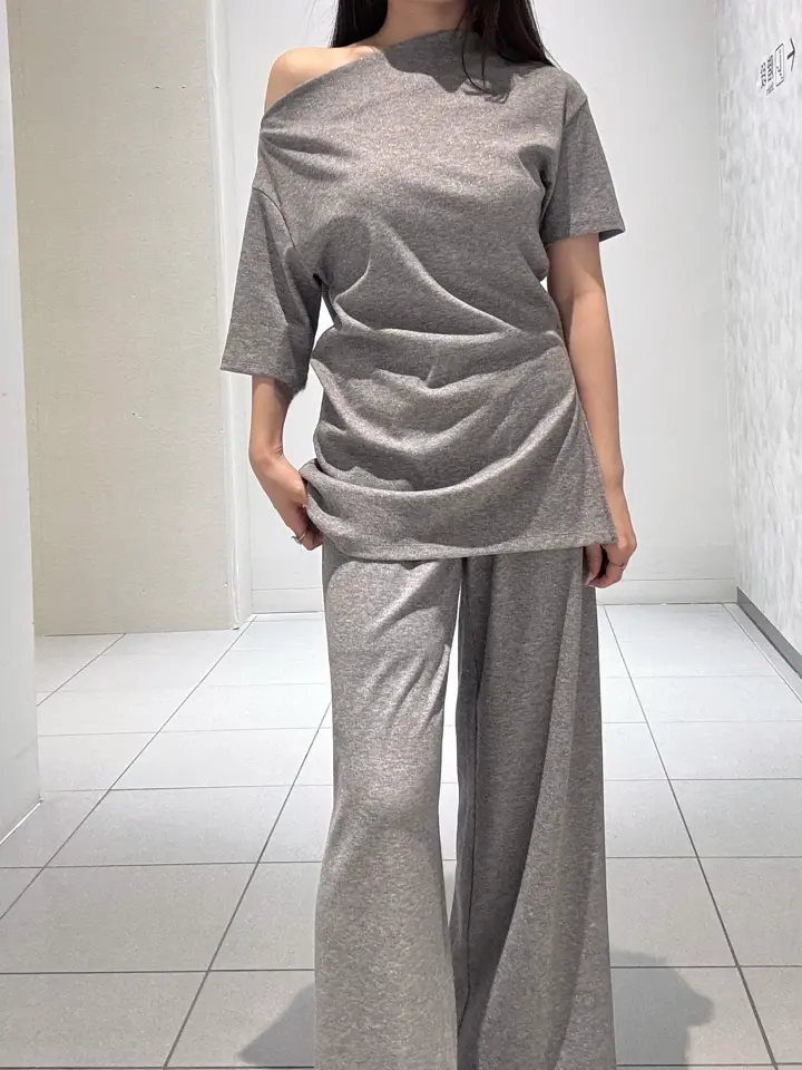 GRACE CONTINENTAL 王　宇キン コーディネート画像