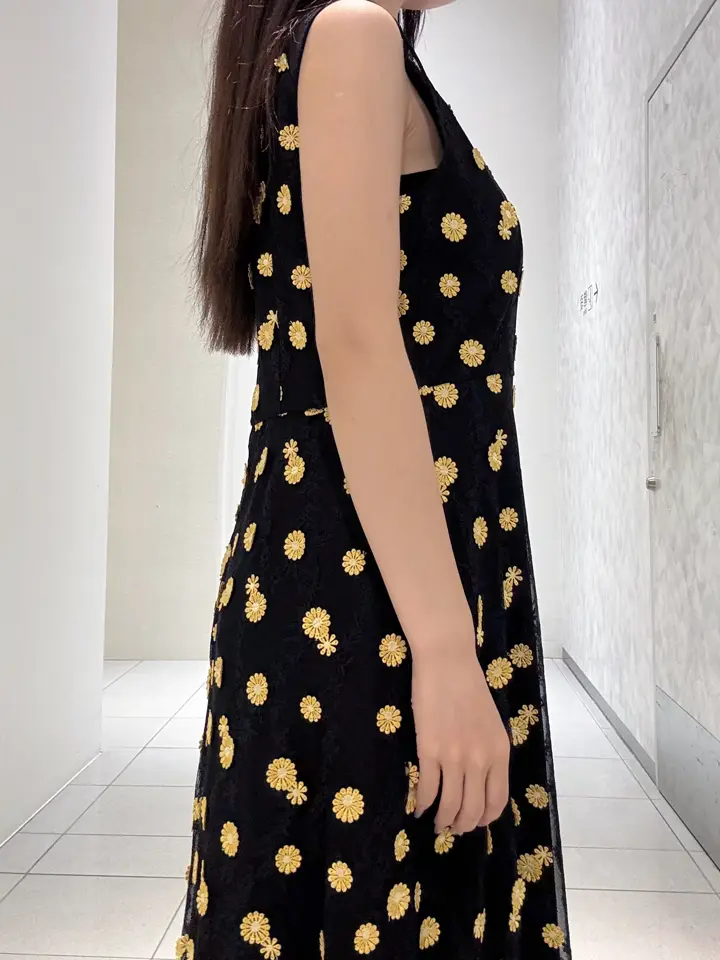 GRACE CONTINENTAL 王　宇キン コーディネート画像