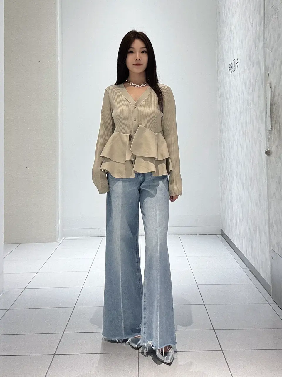 GRACE CONTINENTAL 王　宇キン コーディネート画像