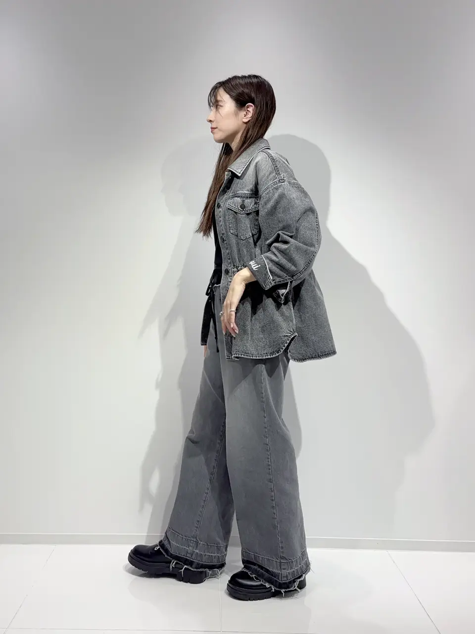 GRACE CONTINENTAL Hikaru Okada コーディネート画像