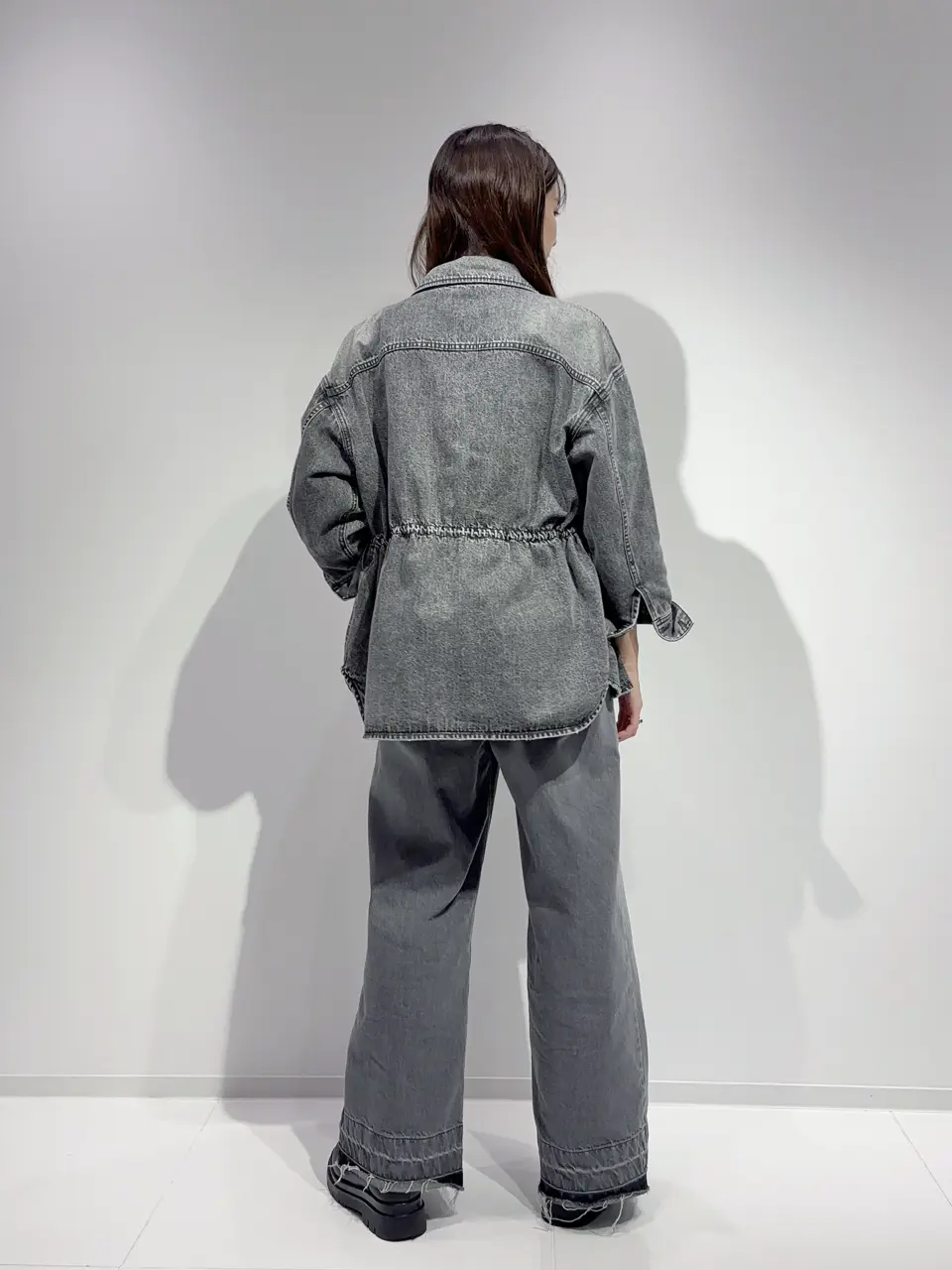 GRACE CONTINENTAL Hikaru Okada コーディネート画像