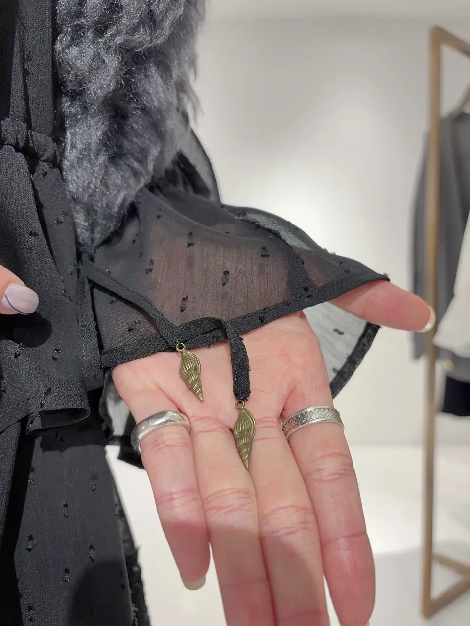 GRACE CONTINENTAL Hikaru Okada コーディネート画像