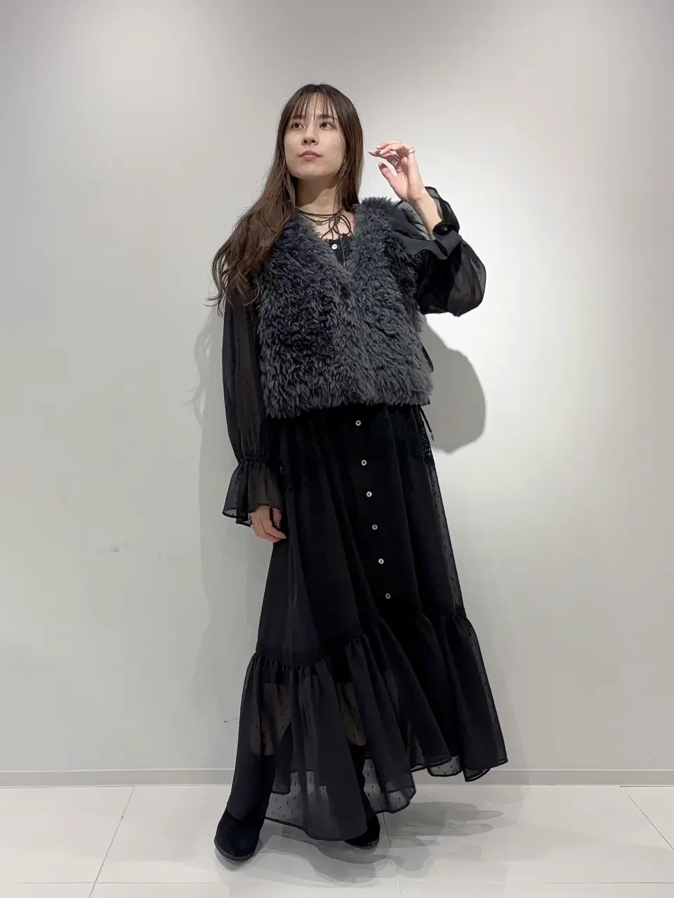 GRACE CONTINENTAL Hikaru Okada コーディネート画像