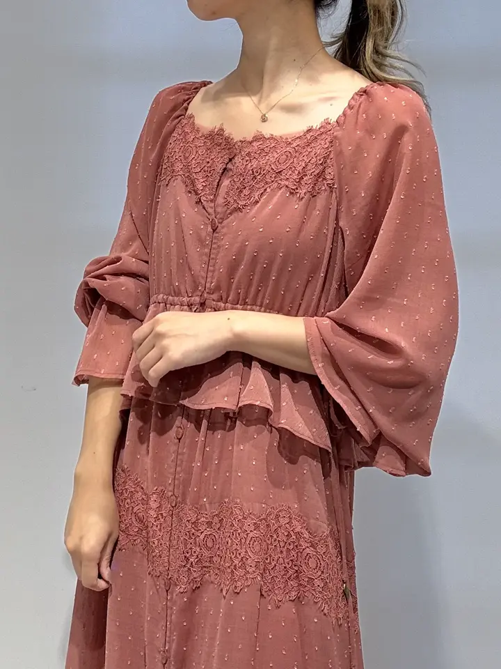 GRACE CONTINENTAL FUKUSHIMA YURIE コーディネート画像