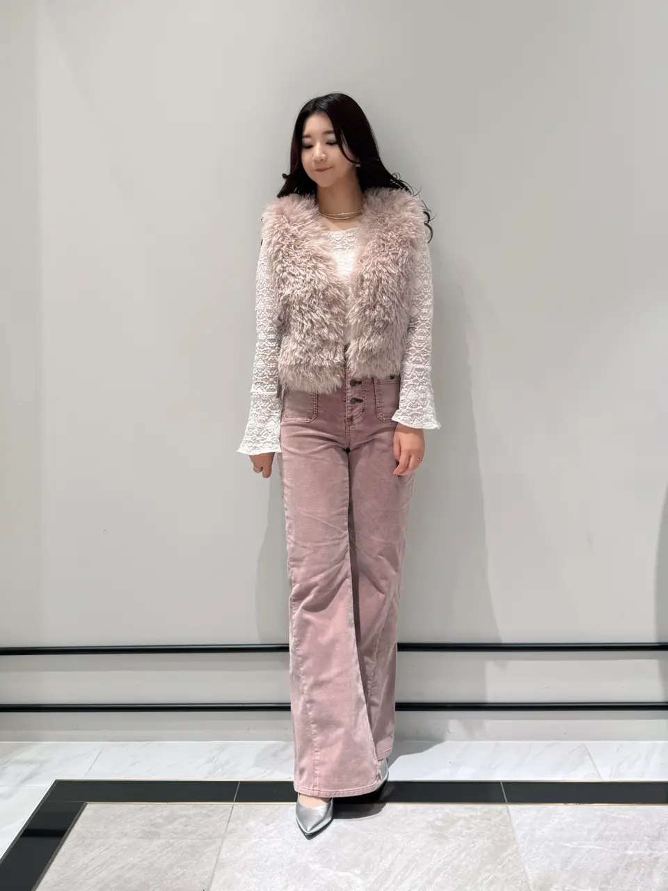 GRACE CONTINENTAL MOMOKO コーディネート画像