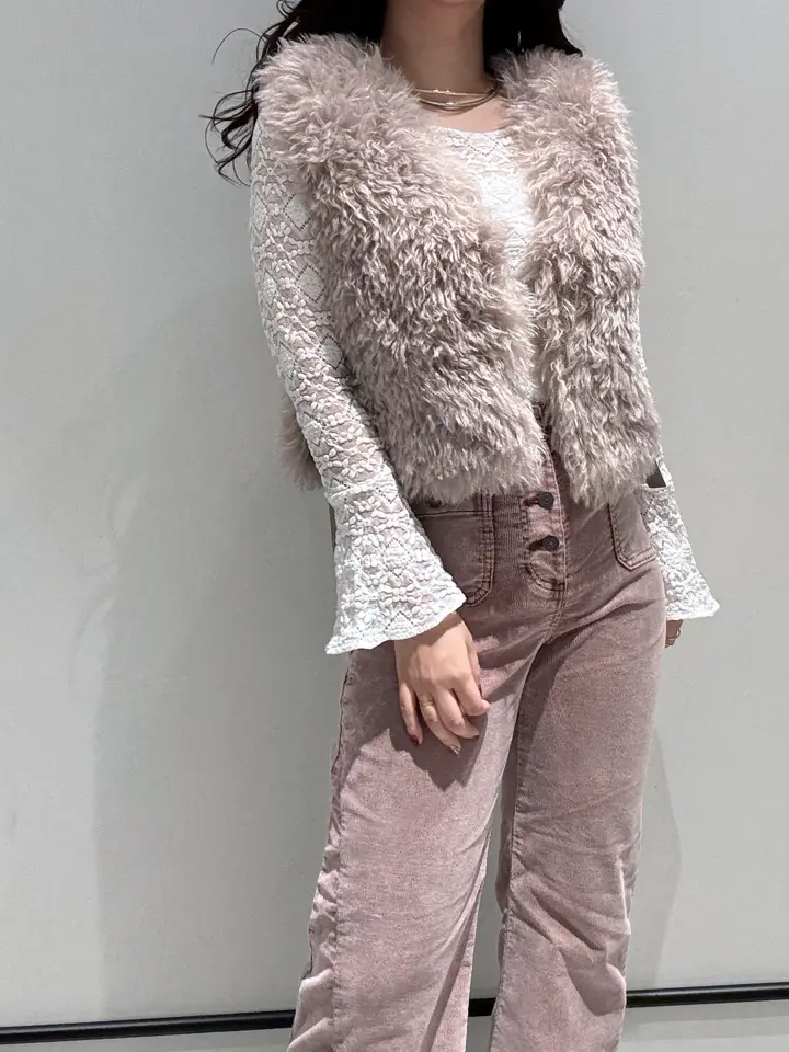 GRACE CONTINENTAL MOMOKO コーディネート画像