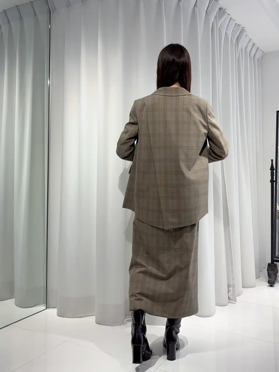 GRACE CONTINENTAL Hikaru Okada コーディネート画像