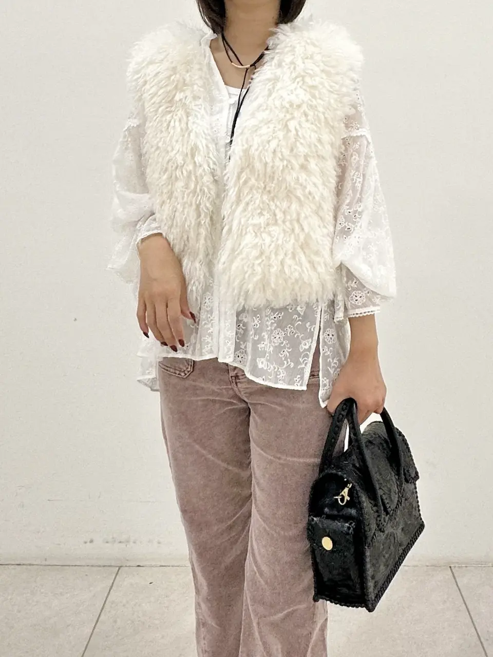 GRACE CONTINENTAL MORITA AI コーディネート画像