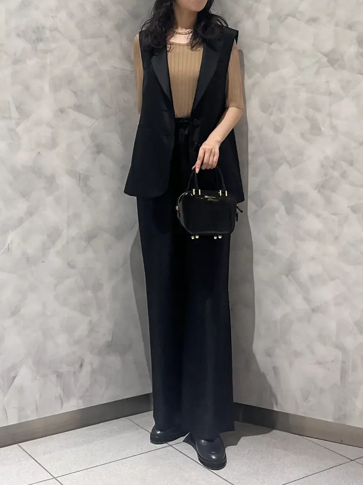 GRACE CONTINENTAL OZAWA コーディネート画像