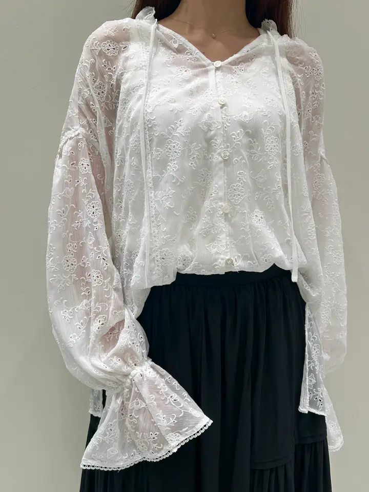 GRACE CONTINENTAL 若園　ひかり コーディネート画像